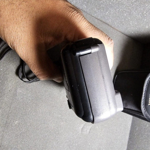 Kodak KB12 35mm Point & Shoot Film Compact Pocket Camera Untested With Case i do - Picture 9 of 11